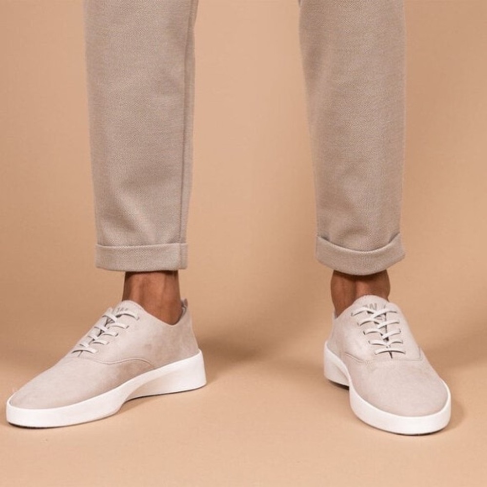Wolf & Shepherd Cruise Lace-Up in Women’s US Size 9  (40.5 EU) Gray White